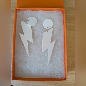 Miracle Eye White Ziggy Earrings